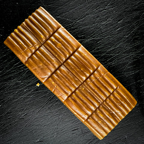 Maigas krējuma īrisi