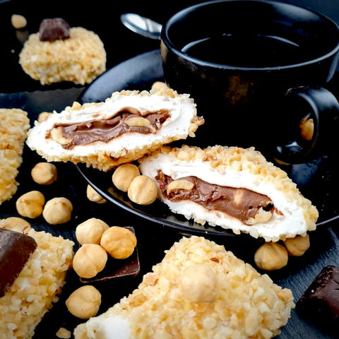 Lokum spilventiņš ar lazdu riekstiem un Nutella