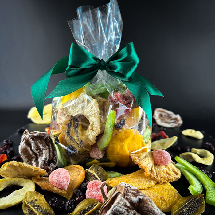 Dāvanu komplekts "Eksotisko un klasisko žāvēto augļu izlase"