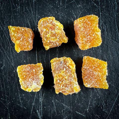 Sasmalcināti žāvēto aprikožu gabaliņi