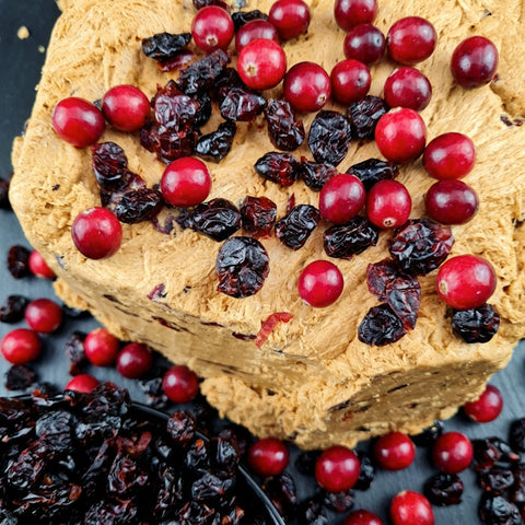 Halva - zemesrieksti ar dzērvenēm