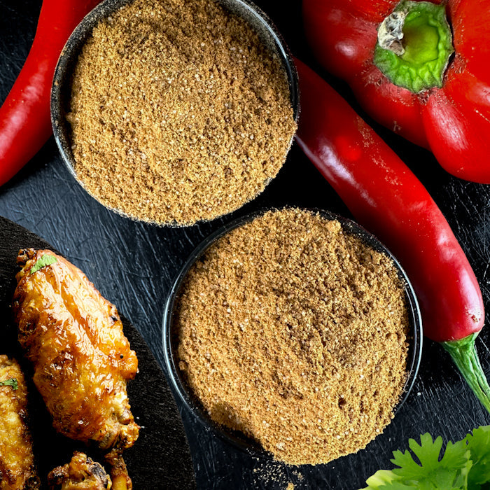 Garšvielu maisījums kraukšķīgiem un pikantiem vistas spārniņiem